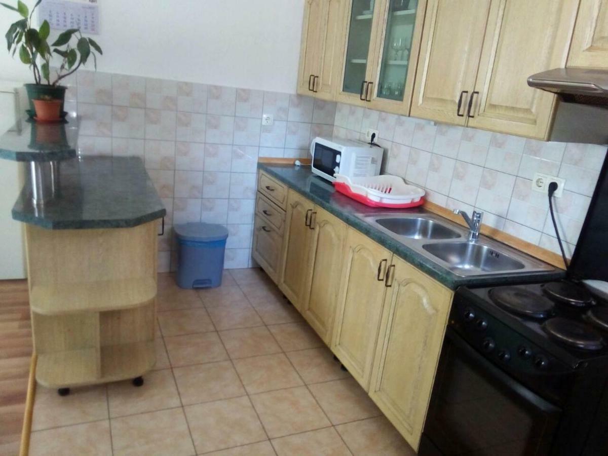 Apartment Zoki 1 Сень Екстер'єр фото